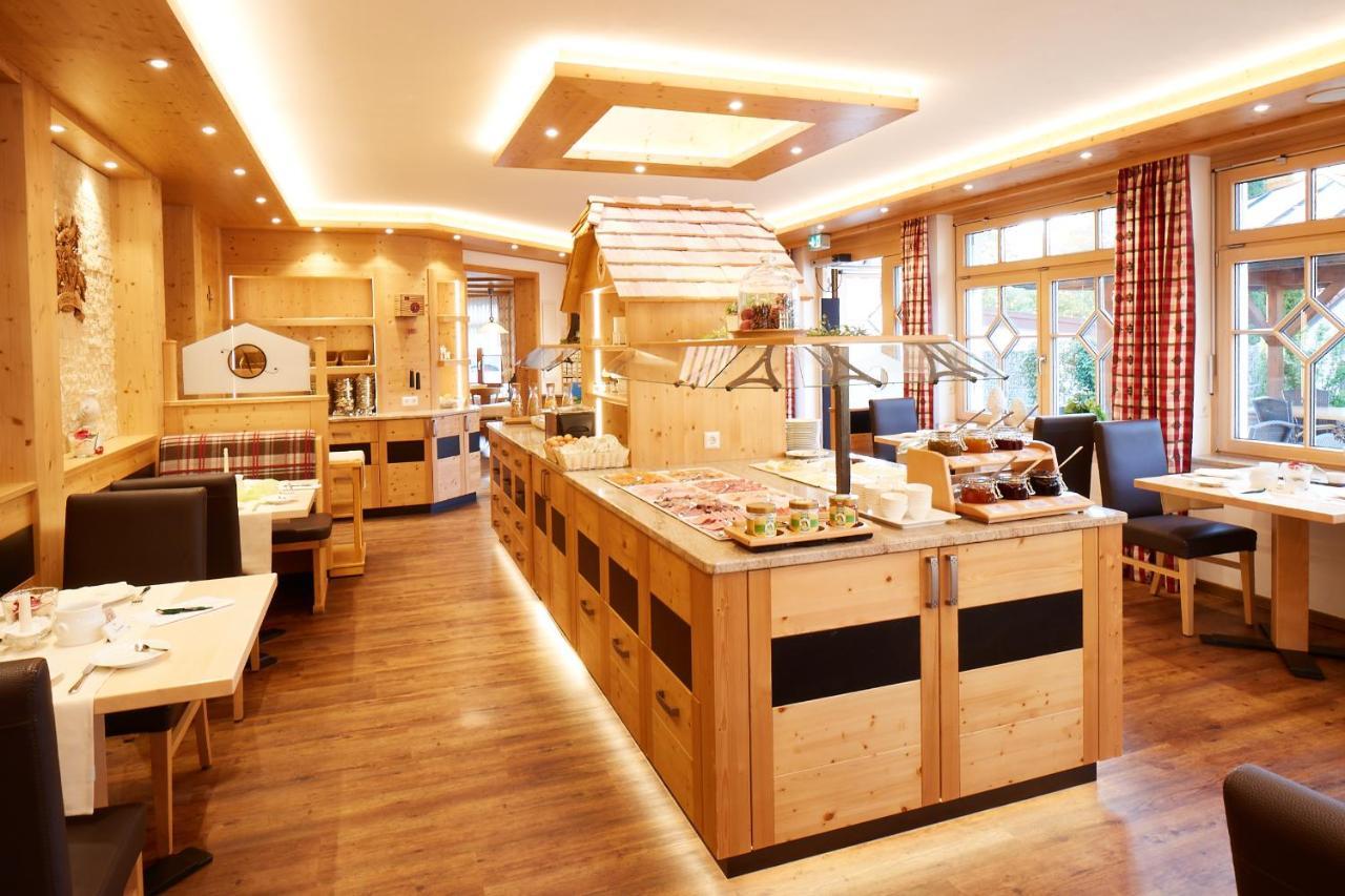 Wander- & Wellnesshotel Naegele Höchenschwand Zewnętrze zdjęcie