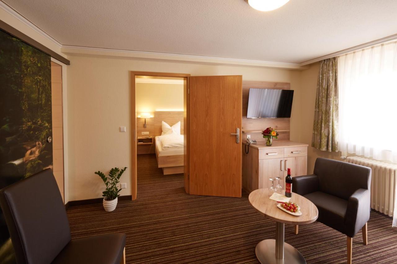 Wander- & Wellnesshotel Naegele Höchenschwand Zewnętrze zdjęcie