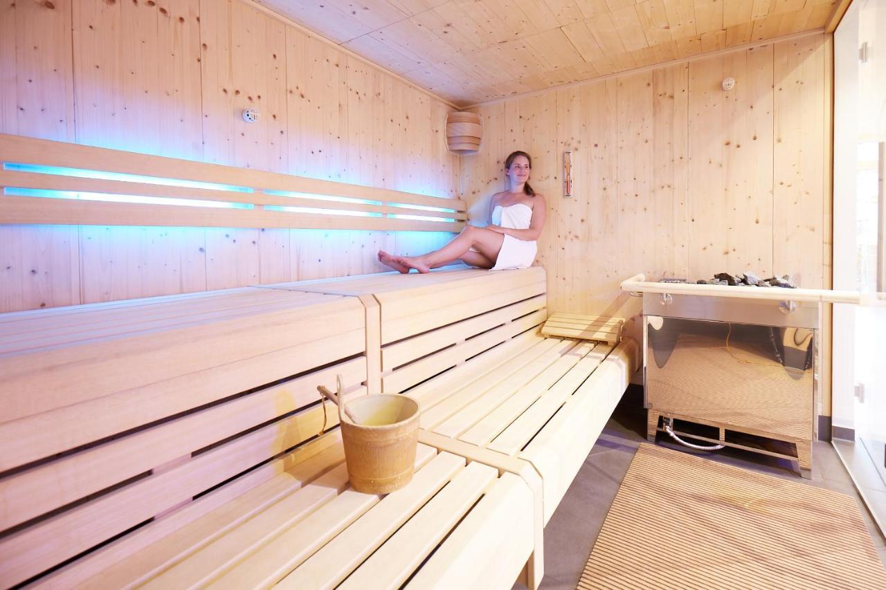 Wander- & Wellnesshotel Naegele Höchenschwand Zewnętrze zdjęcie